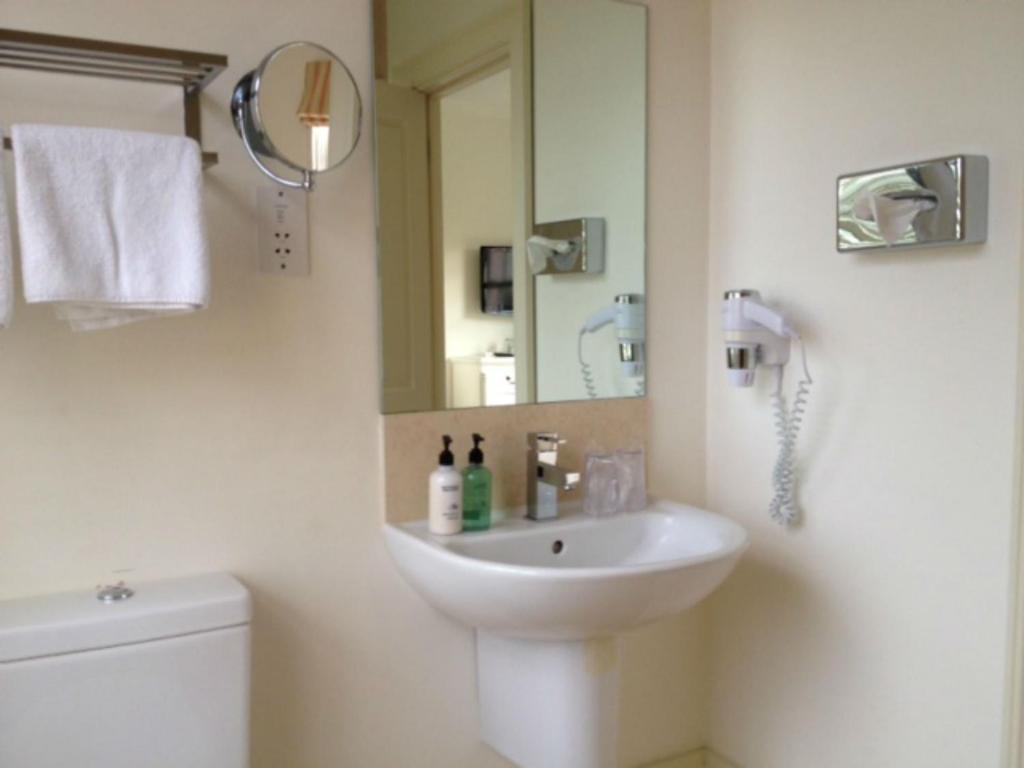 בודלי סולטרטון Syon House Hotel מראה חיצוני תמונה